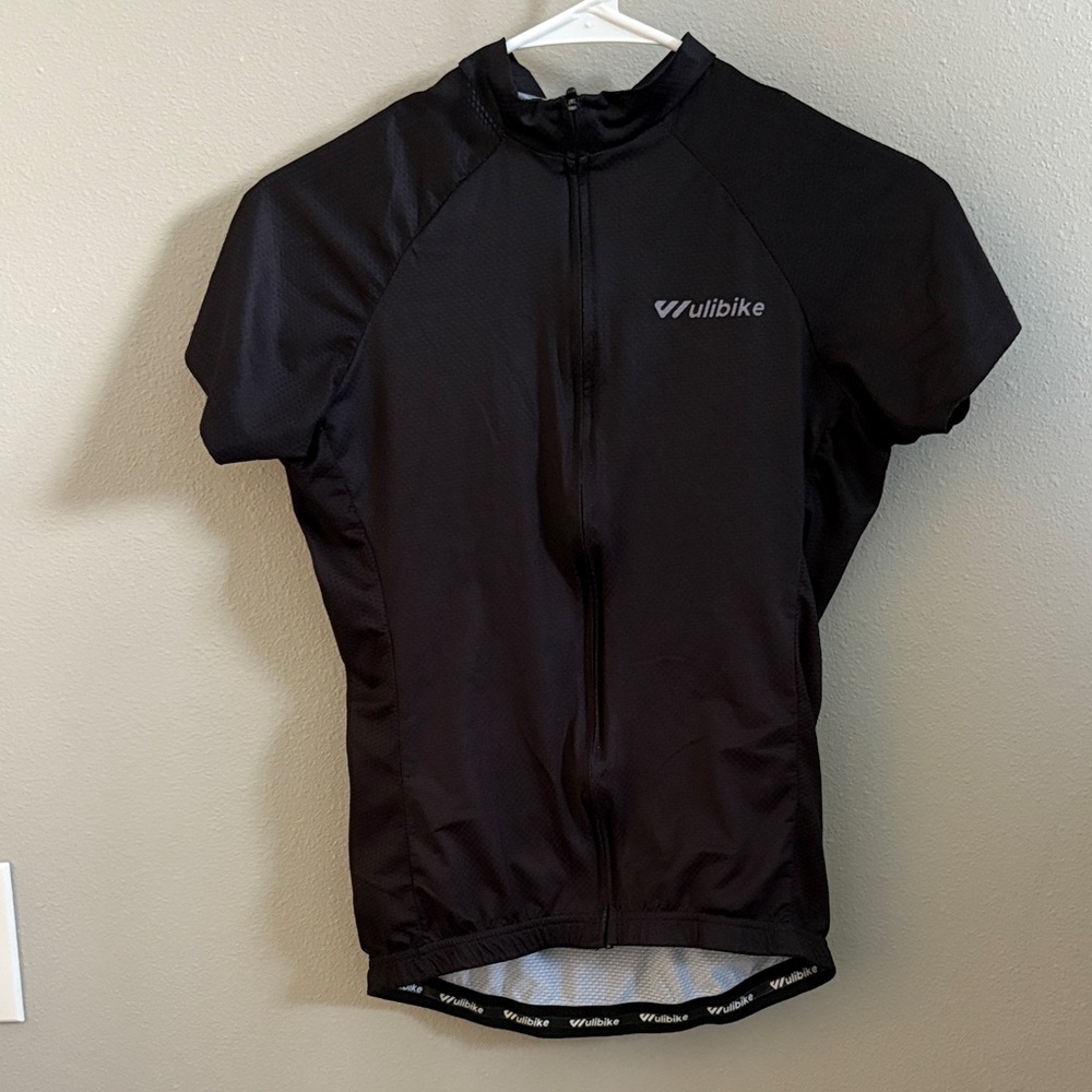 Black Cycling Jersey by Vulibike